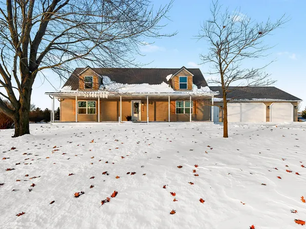 549 Nicholas Rd, Ionia, MI 48846