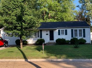 614 N Bond Ave, Marshall, MO 65340