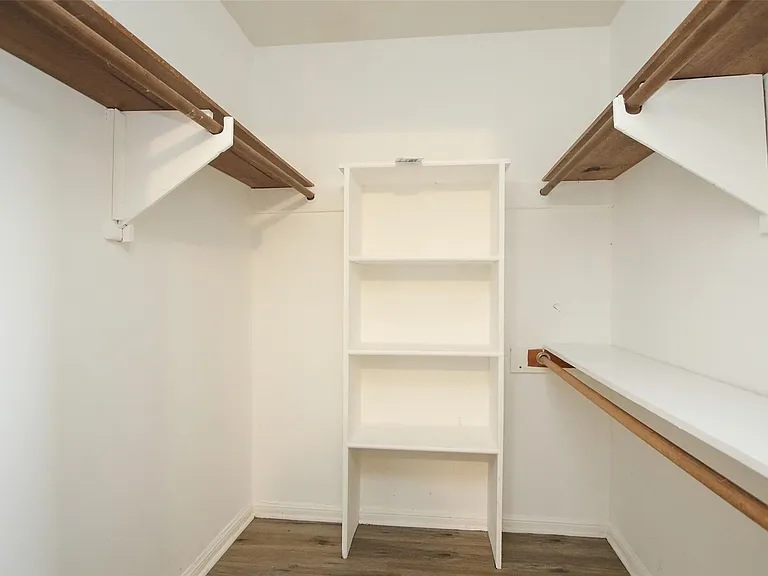 6406 Ashton St — Photo 26