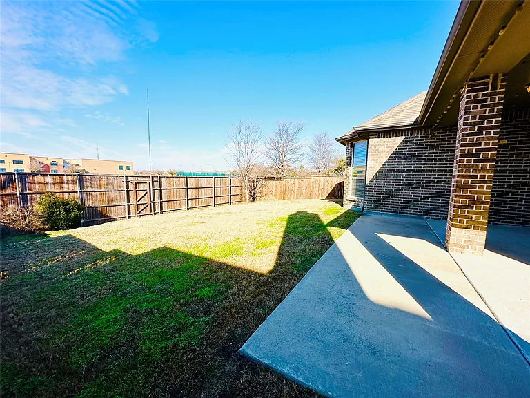 4712 El Paso St — Photo 22