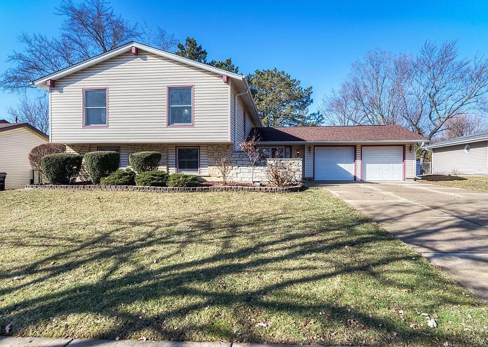 1st image of 182 Lockwood Ln