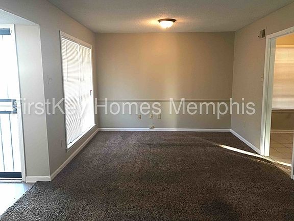 3rd image of 6407 Green Grove Dr