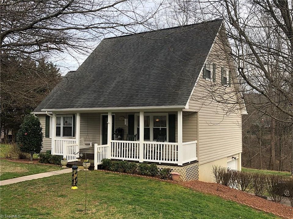 1st image of 290 Plaza Dr