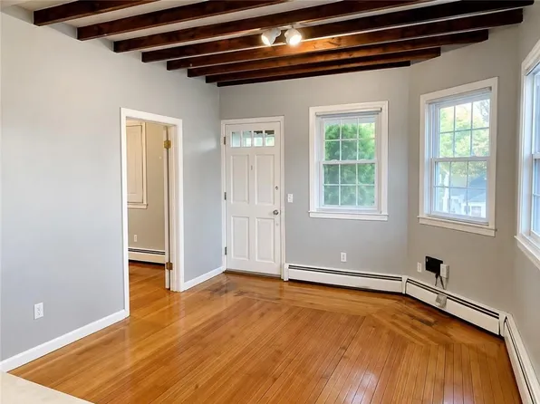1314 Smith St, Providence, RI 02908