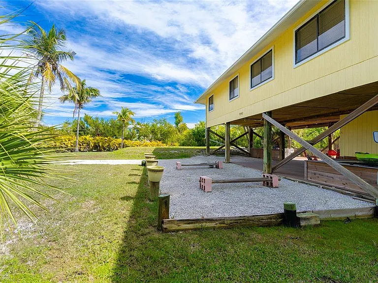 9542 Rum Runner Rd — Photo 27