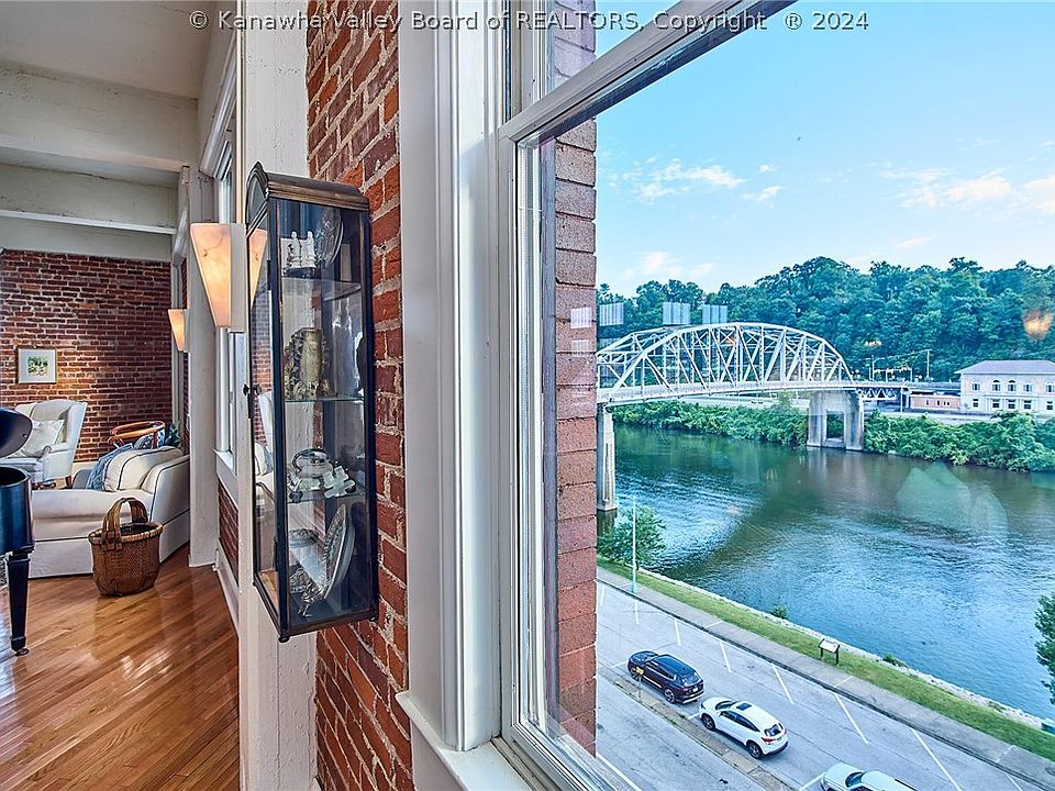 1st image of 816 Kanawha Blvd E #5S