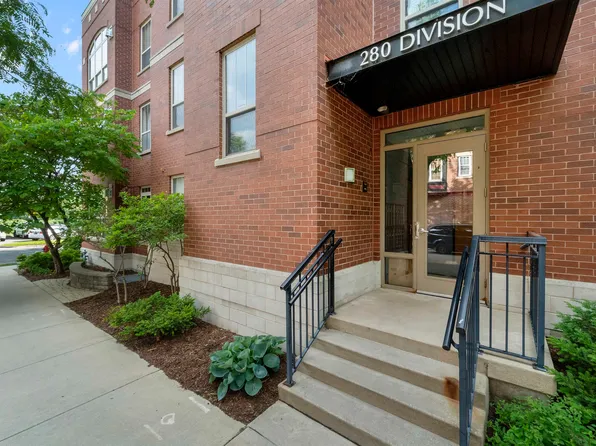 280 Division St APT 102, Madison, WI 53704