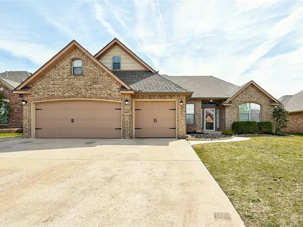 1108 Lanie Ln, Moore, OK 73160