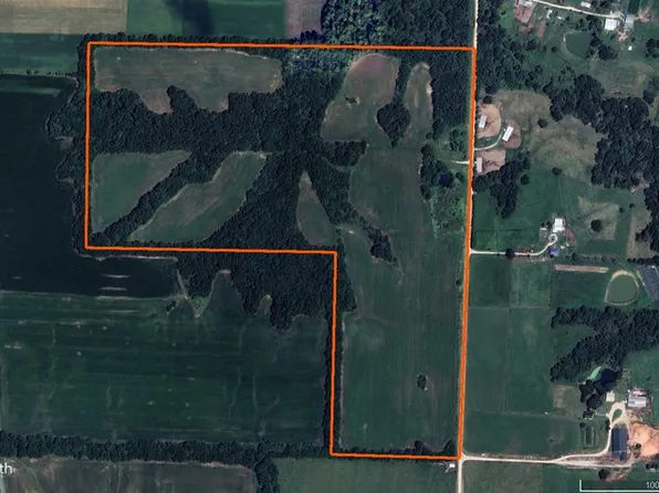 12143 Harness Ave, La Plata, MO 63549