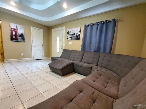 3rd image of 1004 Lila St