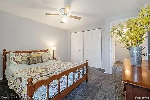 527 Longshore Dr #B — Photo 7