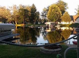 275 Lakeside Dr, Quincy, MI 49082