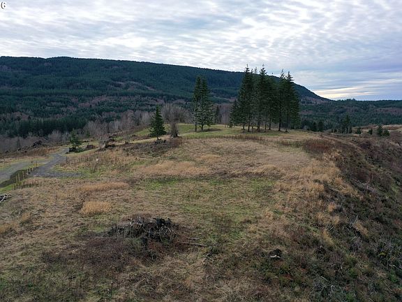 4th image of 4 Hagen Rd