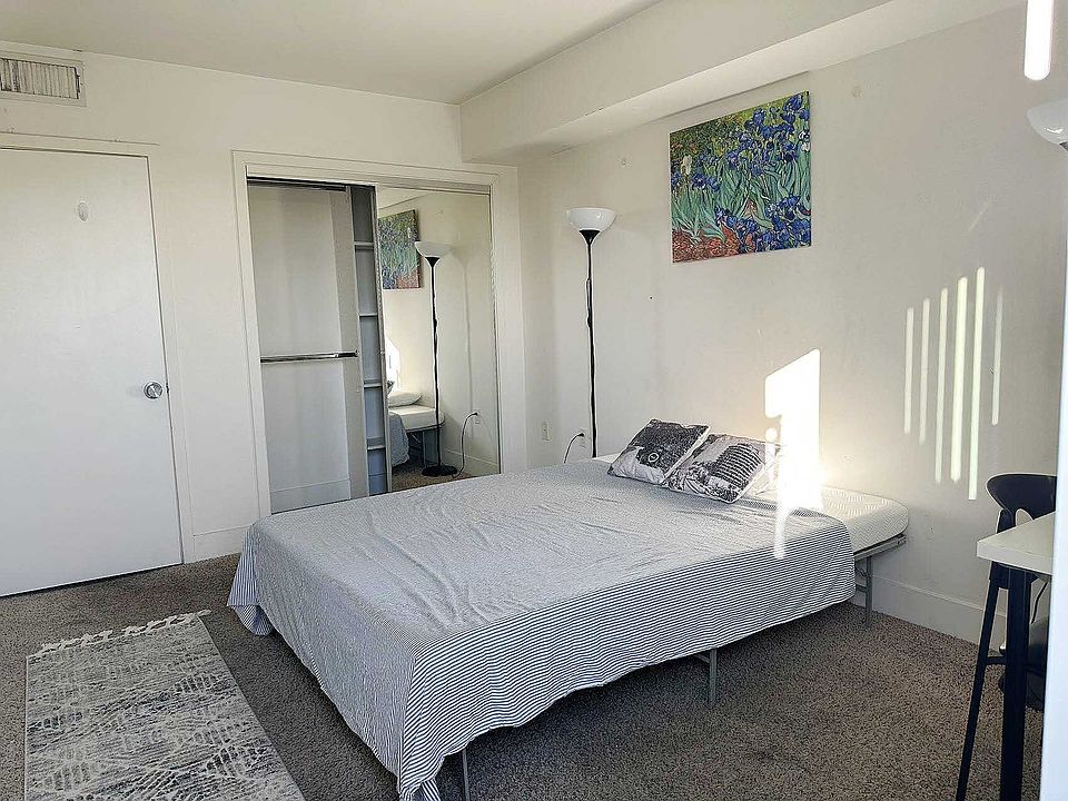 1st image of 1539 Beloit Ave #Penthouse Y-2