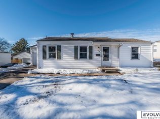 806 N 78th St, Omaha, NE 68114