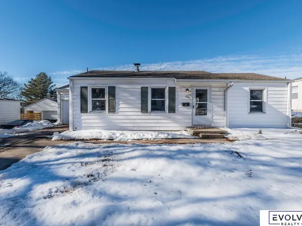 806 N 78th St, Omaha, NE 68114