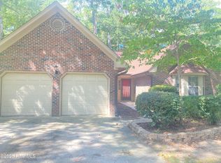 8 Sand Dollar Dr, Calabash, NC 28467