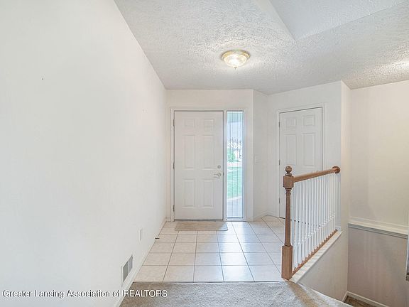 4th image of 1729 Bushwood Ln #21