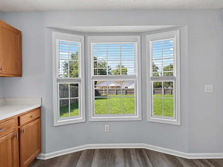 113 Westchester Dr — Photo 12