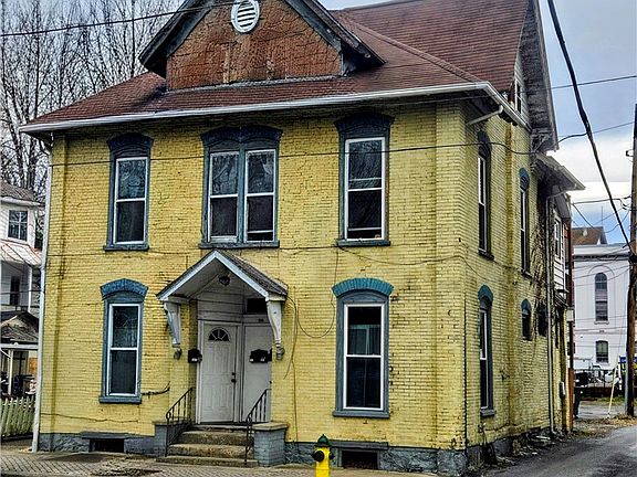 2nd image of 316 N Grove St