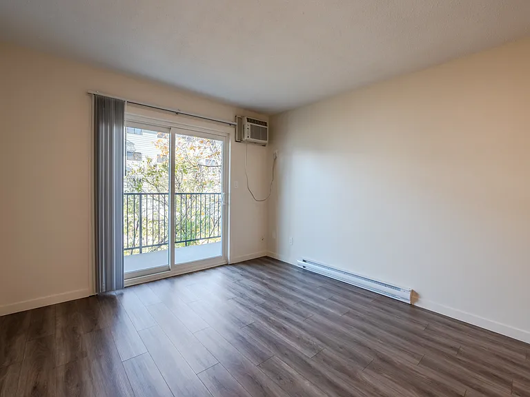 973 Forestbrook Dr #106 — Photo 6