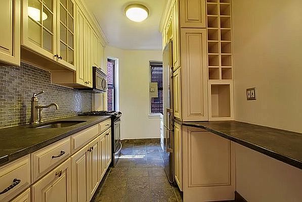 1st image of 711 W End Ave APT 5CN