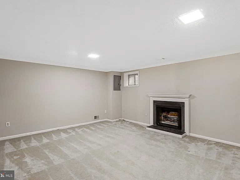 2852 Yarn Ct — Photo 32