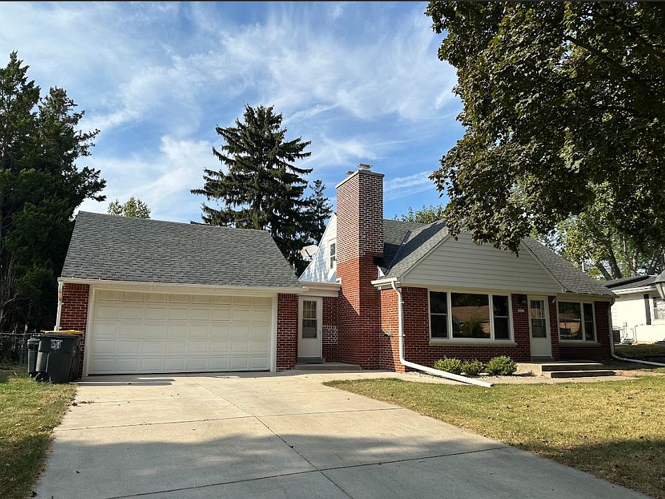 1st image of 10218 W Sunset Ave
