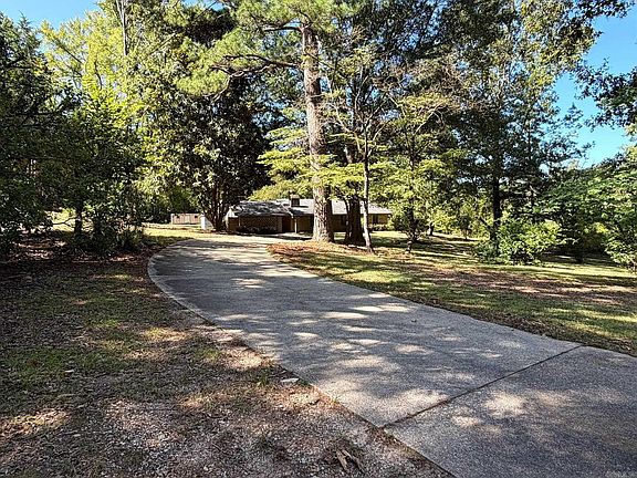 2nd image of 433 Amason Rd