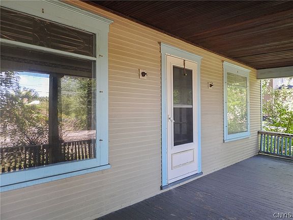 3rd image of 4871 Onondaga Rd