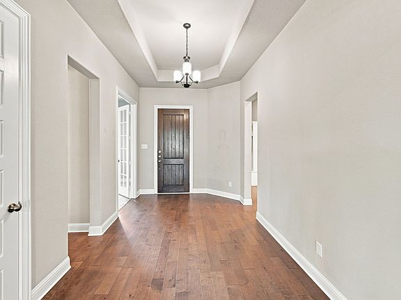 4th image of 4409 Dandelion Ln