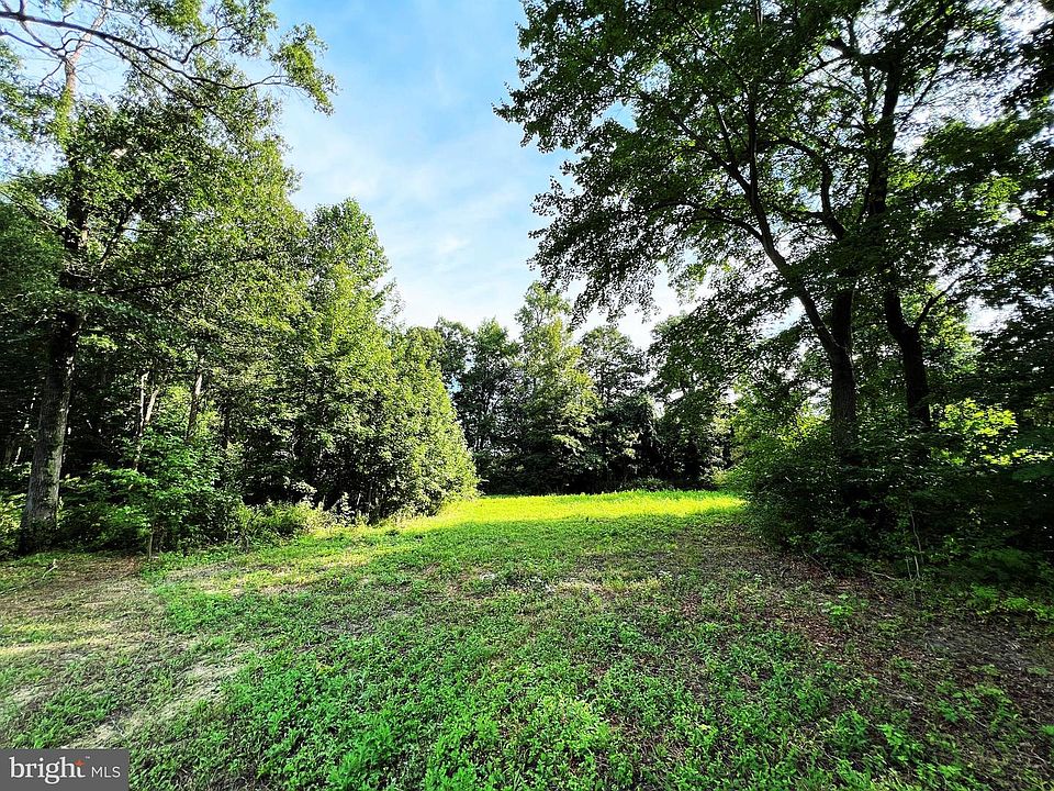 1st image of 589 Artis Dr