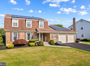 86 S Brookline Dr, Laurel Springs, NJ 08021