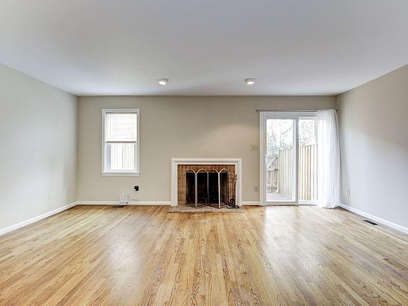 5th image of 841 N Greenbrier St