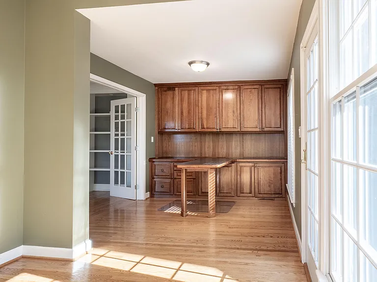1688 Northlawn Blvd — Photo 8