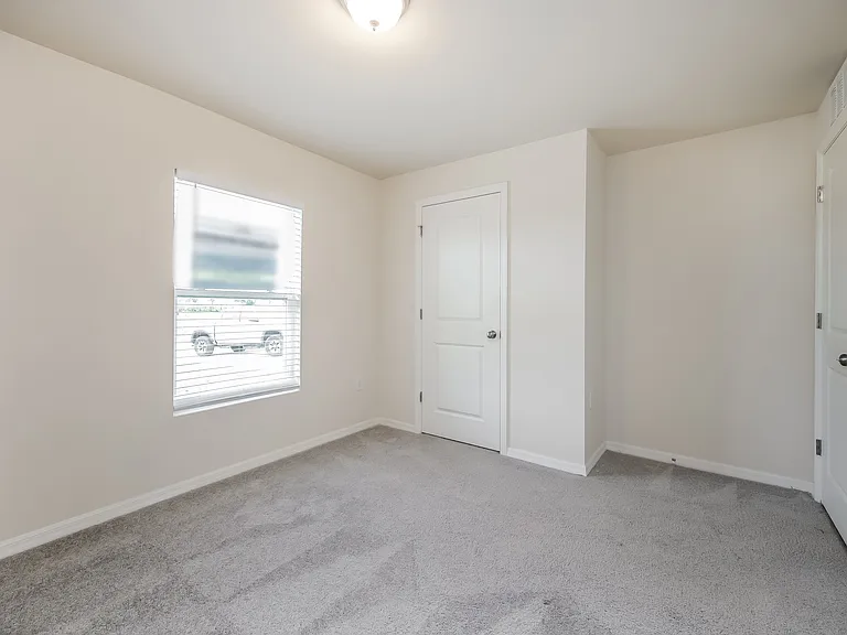 1109 SW 2nd St — Photo 11