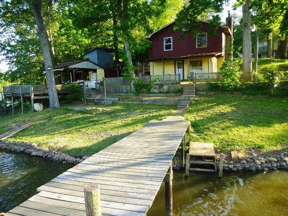1st image of 121 Whatley Dr