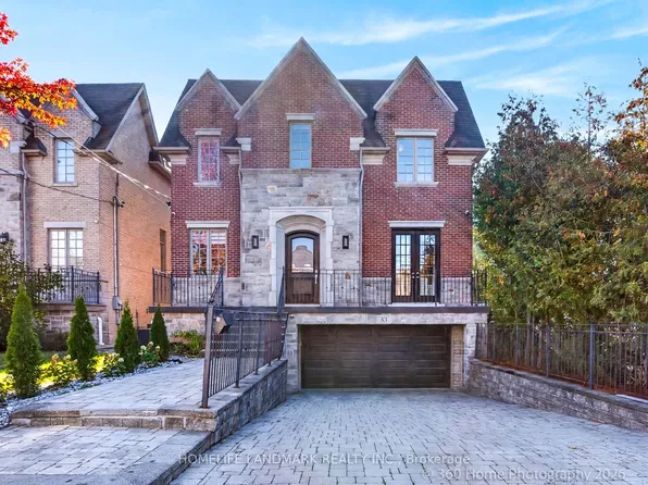 83 Stormont Ave, Toronto, ON M5N 2C3