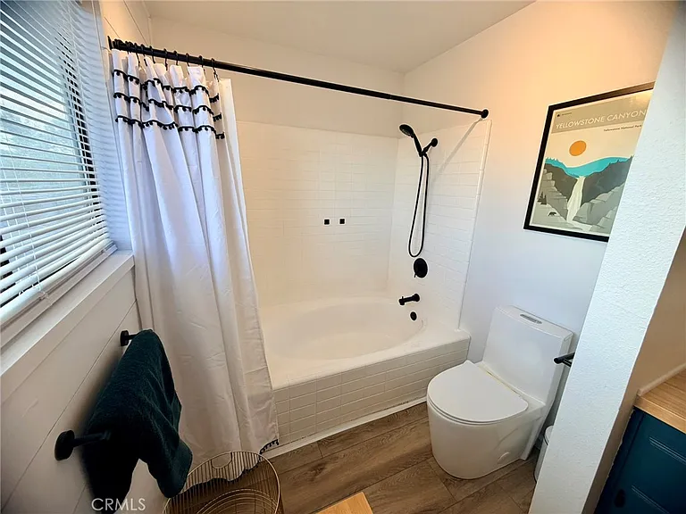 19230 Pinto Way — Photo 32