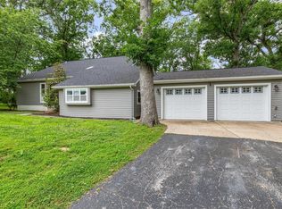 3923 Tara Pl, Villa Ridge, MO 63089