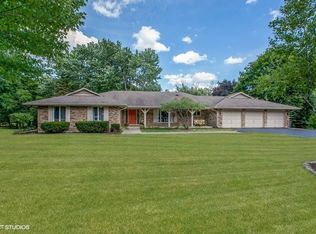 50 Darlington Dr, Hawthorn Woods, IL 60047