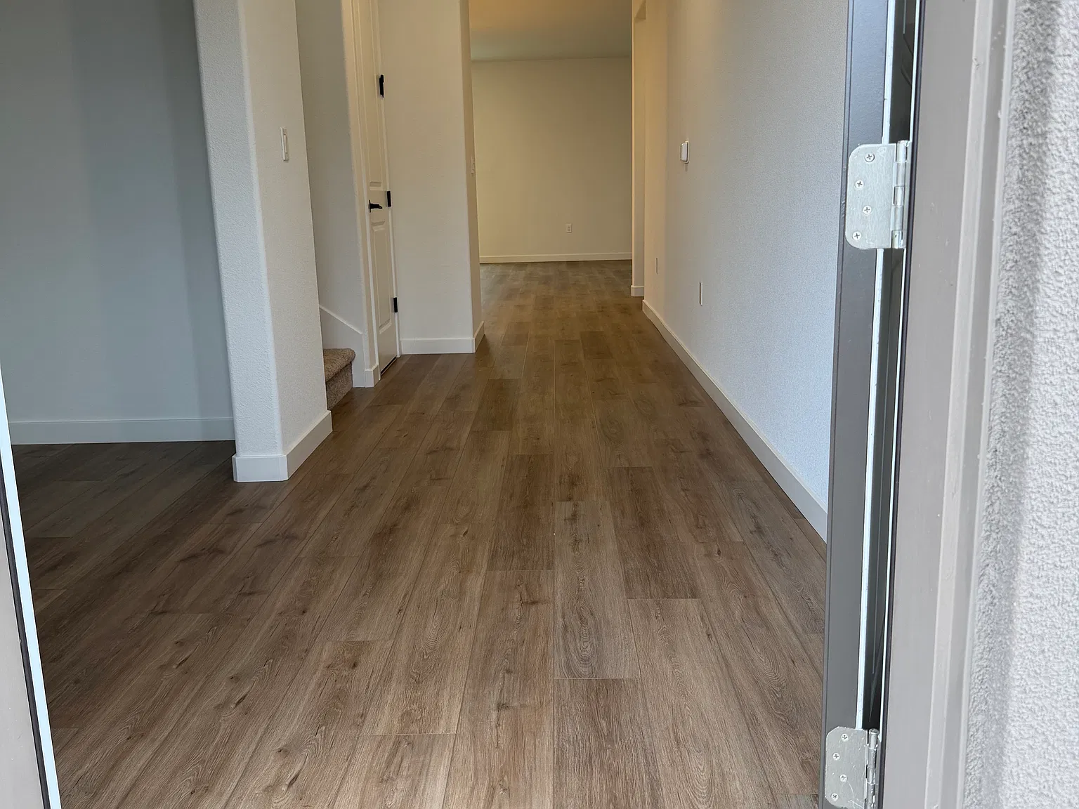 4 bed, 2996 sqft, $3,495 — Photo 2