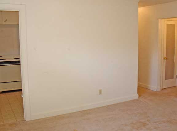 3rd image of 703 N 26th St APT 1