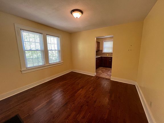2nd image of 232 Hickory Grove Blvd