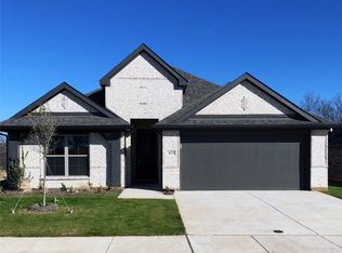 425 Elyse Rd, Keene, TX 76059