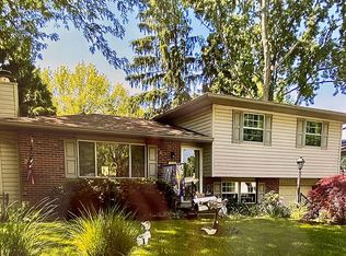 521 E Stanton Ave, Columbus, OH 43214