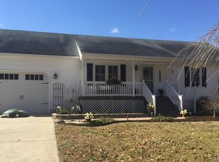 177 Launch Landing Rd, Moyock, NC 27958