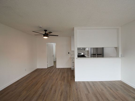 5th image of 14142 Victory Blvd APT 225