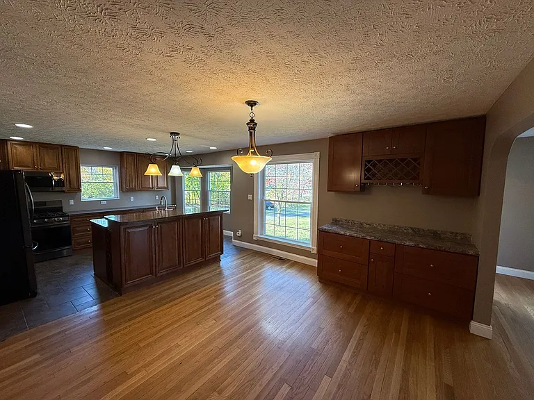 30871 Lorain Rd — Photo 22