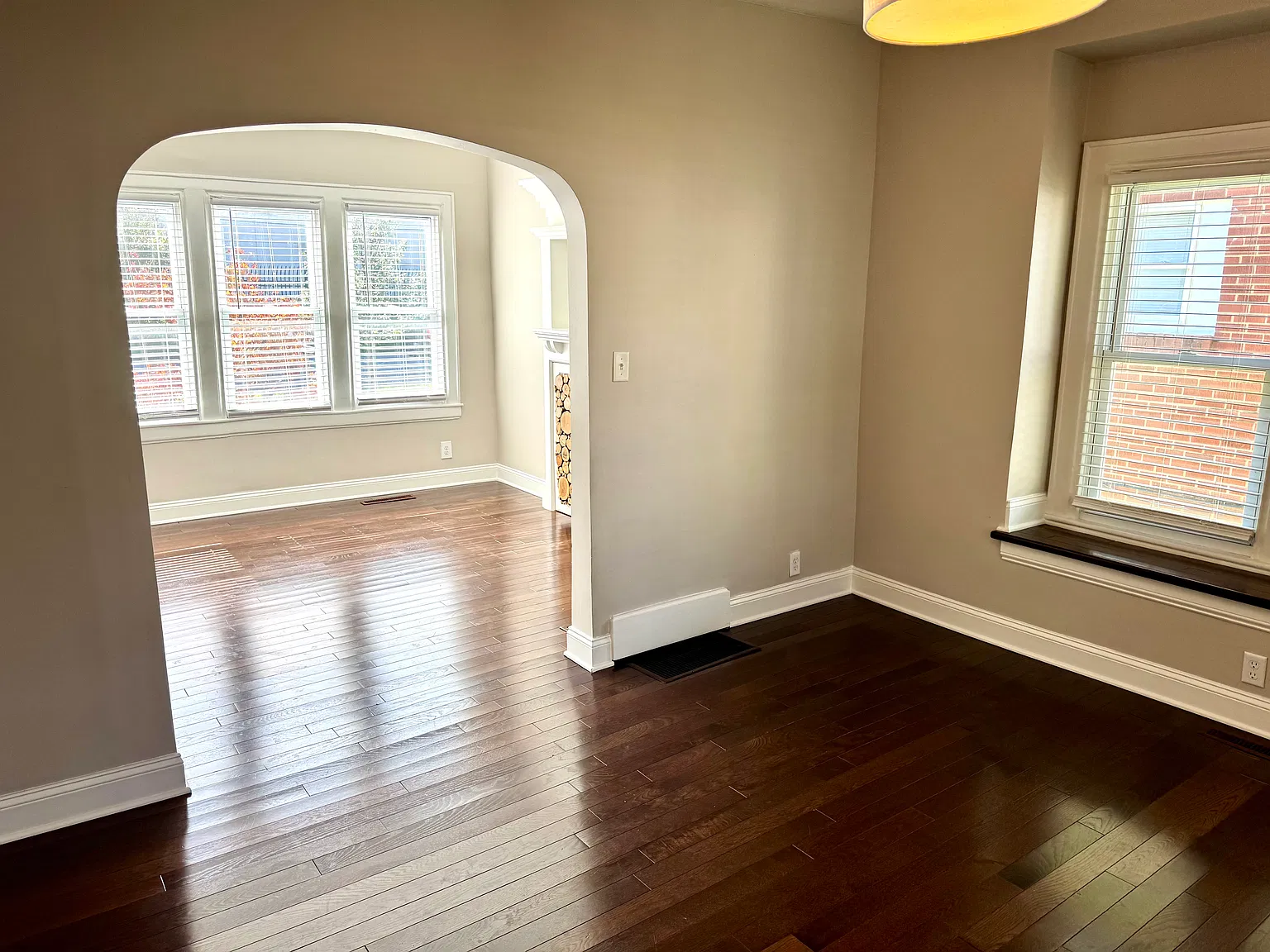 3 bed, 1368 sqft, $1,995 — Photo 4